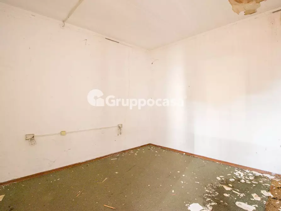 Immagine 25 di Appartamento in vendita  in via Giulini 8 a Bernate Ticino