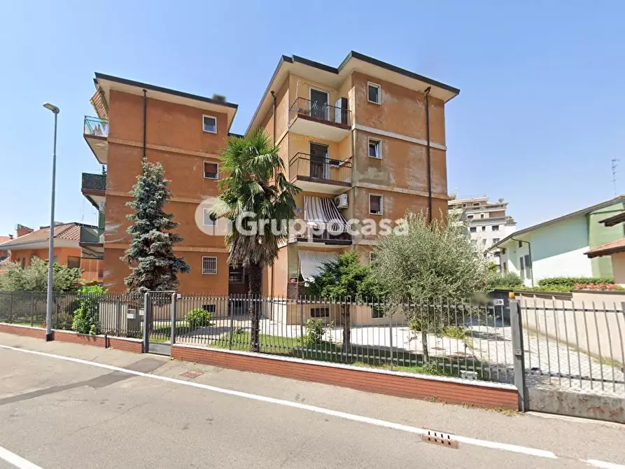 Immagine 1 di Appartamento in vendita  in Via Casati 27 a Magenta