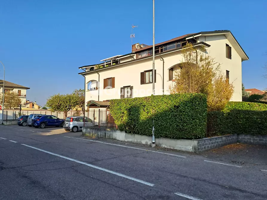 Immagine 33 di Appartamento in vendita  in via Renato Cartesio 1 a Magenta