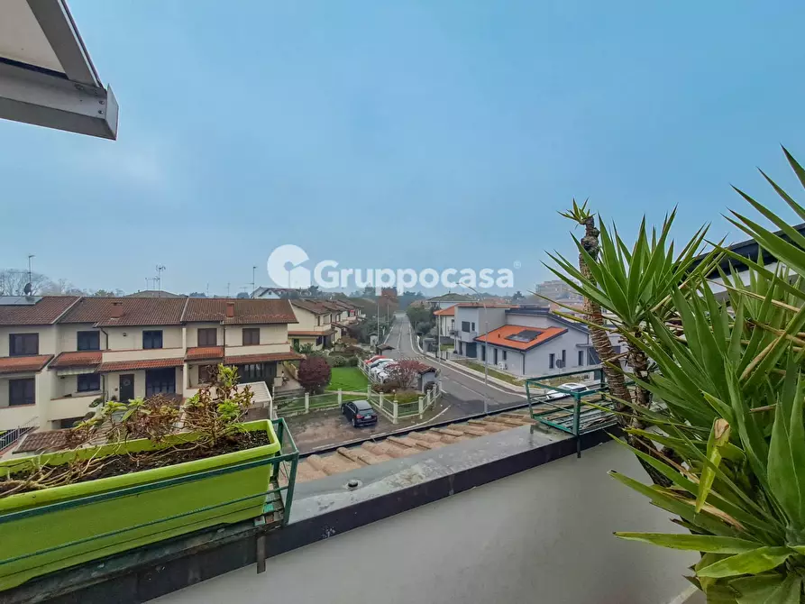 Immagine 11 di Appartamento in vendita  in via Renato Cartesio 1 a Magenta