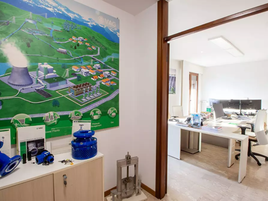 Immagine 3 di Ufficio in affitto  in Piazza Vittorio Veneto 4 a Magenta