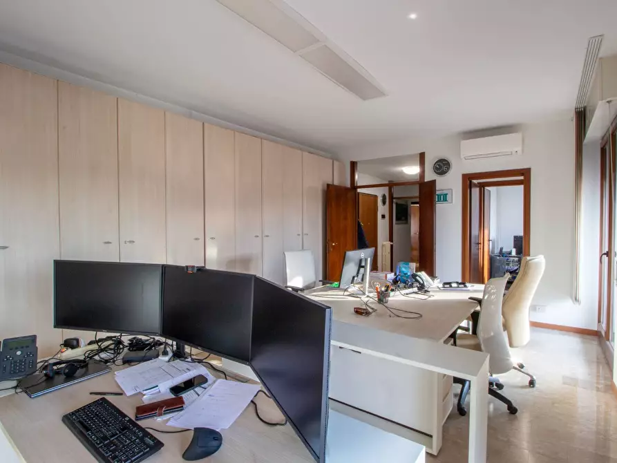 Immagine 7 di Ufficio in affitto  in Piazza Vittorio Veneto 4 a Magenta