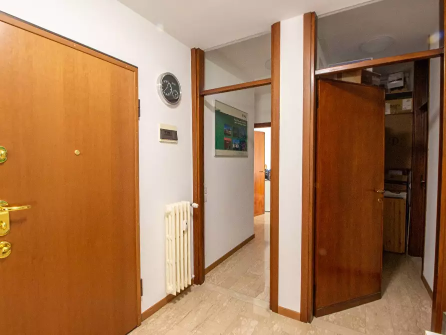 Immagine 12 di Ufficio in affitto  in Piazza Vittorio Veneto 4 a Magenta