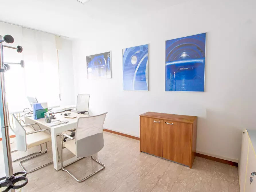 Immagine 20 di Ufficio in affitto  in Piazza Vittorio Veneto 4 a Magenta