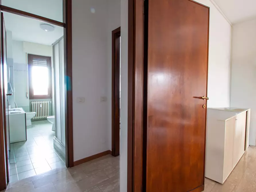 Immagine 13 di Ufficio in affitto  in Piazza Vittorio Veneto 4 a Magenta