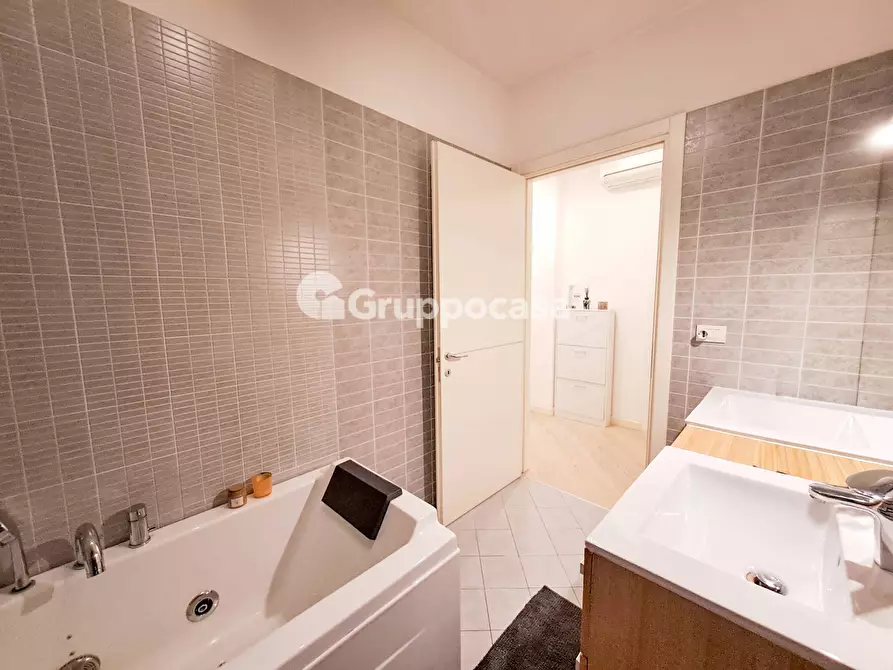 Immagine 22 di Appartamento in vendita  in via piave 9 a Magenta