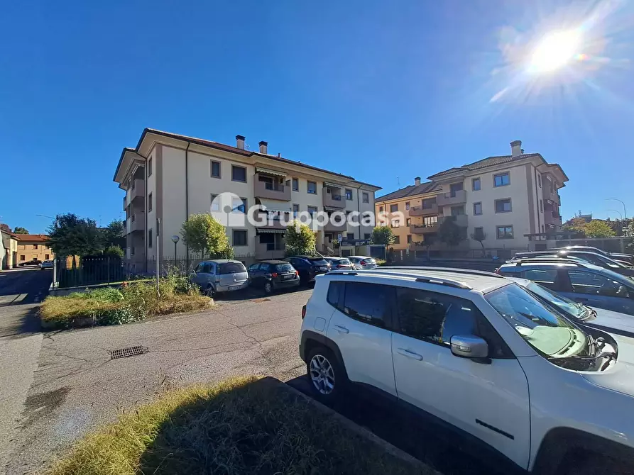 Immagine 29 di Appartamento in vendita  in via piave 9 a Magenta