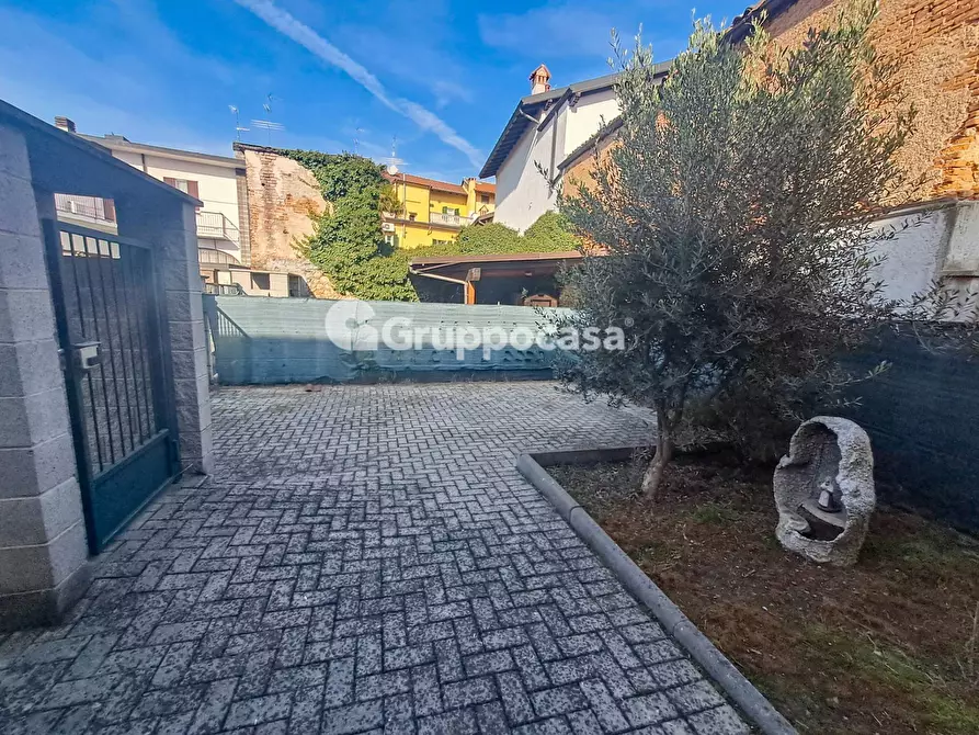 Immagine 16 di Appartamento in vendita  in via manzoni 1 a Bernate Ticino