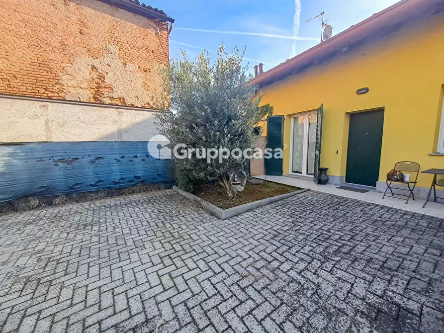 Immagine 19 di Appartamento in vendita  in via manzoni 1 a Bernate Ticino