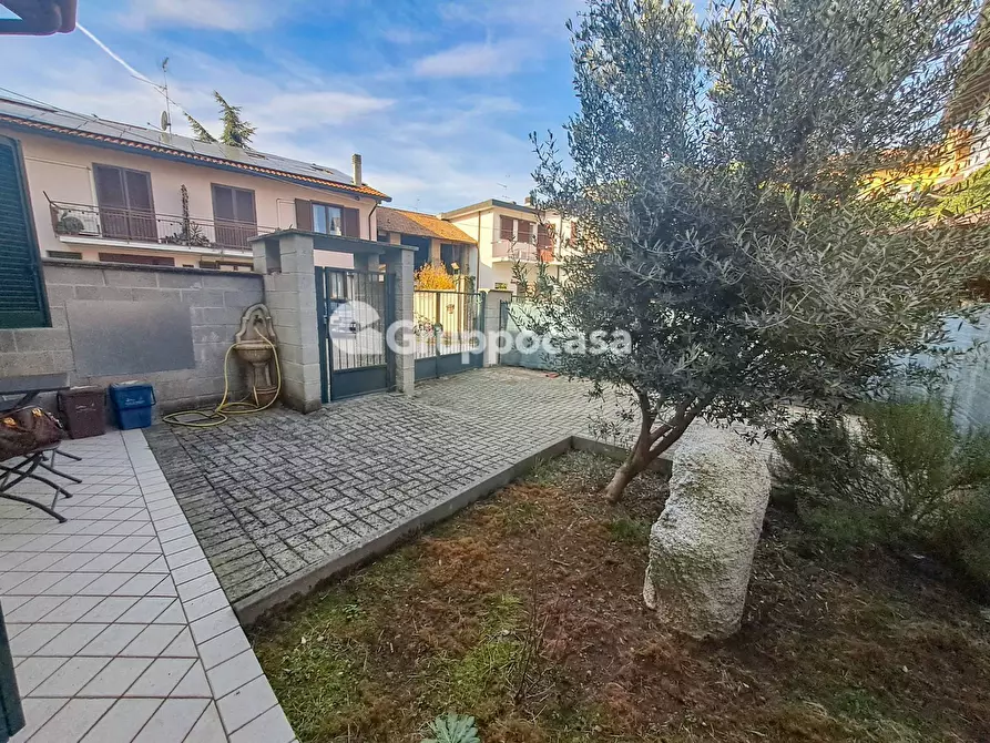 Immagine 3 di Appartamento in vendita  in via manzoni 1 a Bernate Ticino