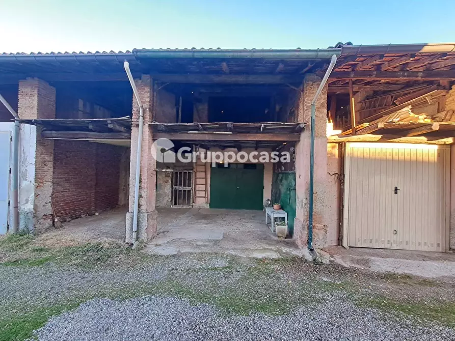 Immagine 2 di Rustico / casale in vendita  in via volta 56 a Magenta