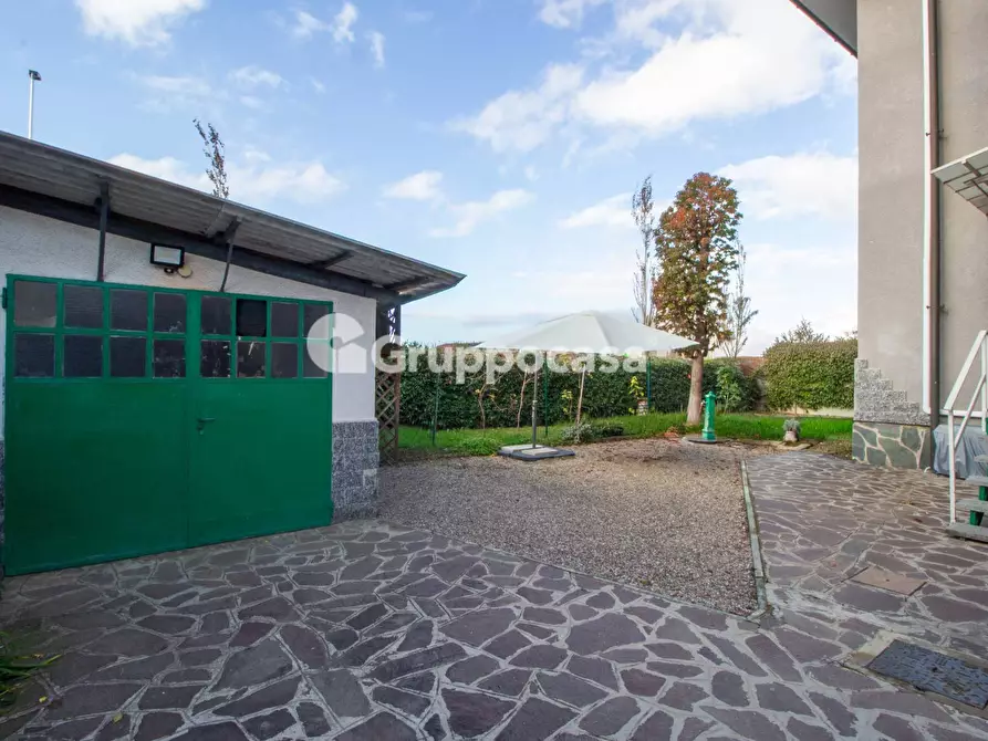 Immagine 26 di Casa semindipendente in vendita  in Via Leopardi a Magenta