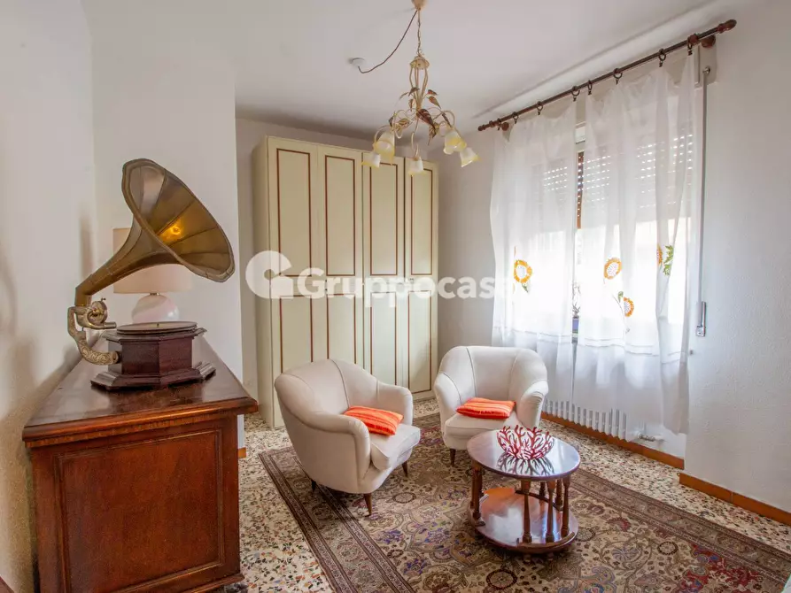 Immagine 5 di Casa semindipendente in vendita  in Via Leopardi a Magenta