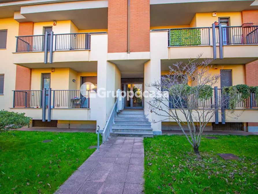 Immagine 22 di Appartamento in vendita  in Via Papa Giovanni Paolo II 11 a Magenta