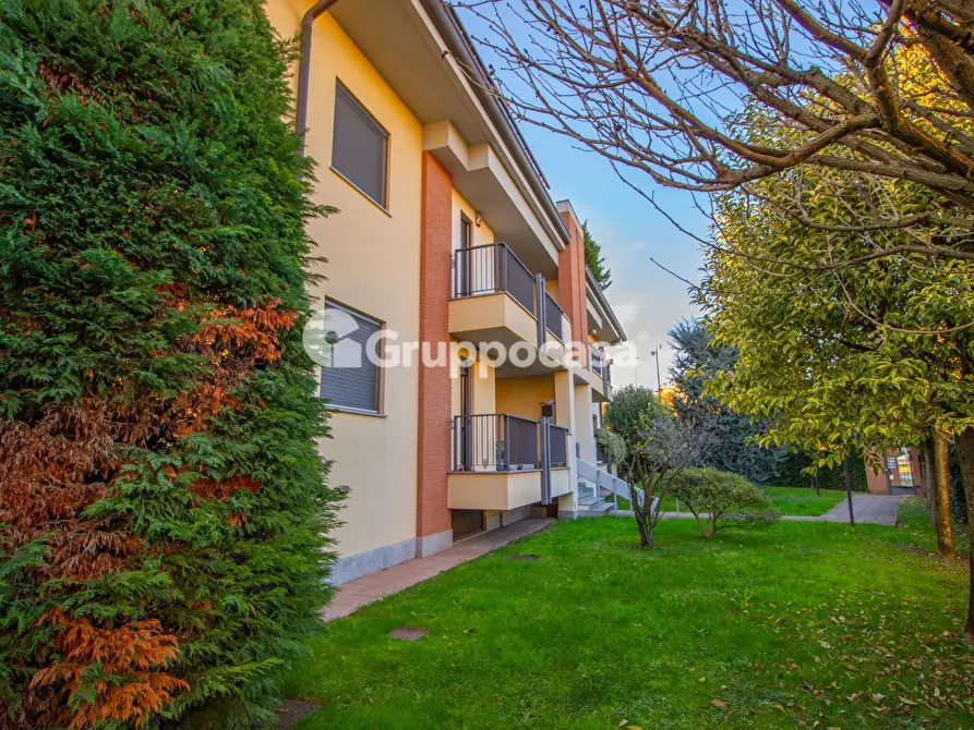 Immagine 23 di Appartamento in vendita  in Via Papa Giovanni Paolo II 11 a Magenta