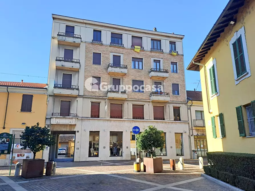 Immagine 2 di Appartamento in vendita  in Via 4 Giugno 15 a Magenta