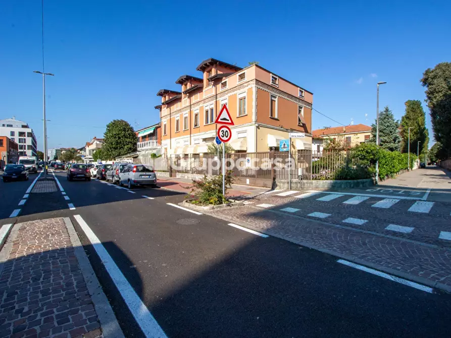 Immagine 20 di Magazzino in vendita  in Via Della Libertà 2 a Settimo Milanese