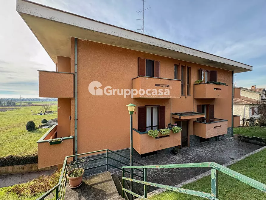 Immagine 27 di Appartamento in vendita  in Via G. Giulini 25 a Bernate Ticino