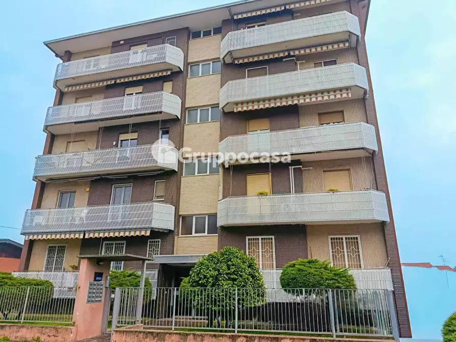 Immagine 27 di Appartamento in affitto  in Via F.lli Bandiera 1 a Bernate Ticino