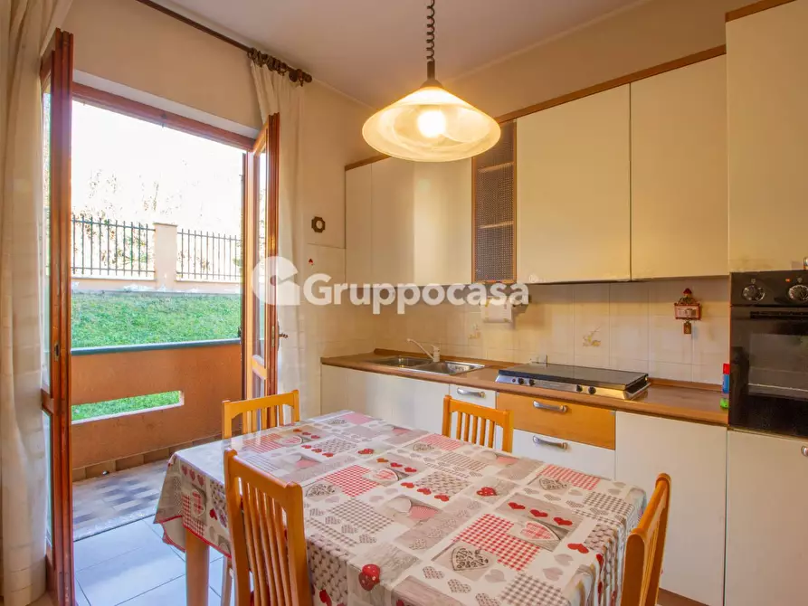 Immagine 15 di Appartamento in vendita  in Via G. Giulini 25 a Bernate Ticino