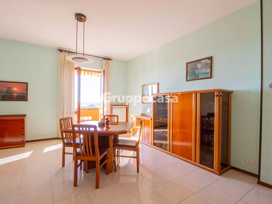 Immagine 3 di Appartamento in vendita  in Via G. Giulini 25 a Bernate Ticino