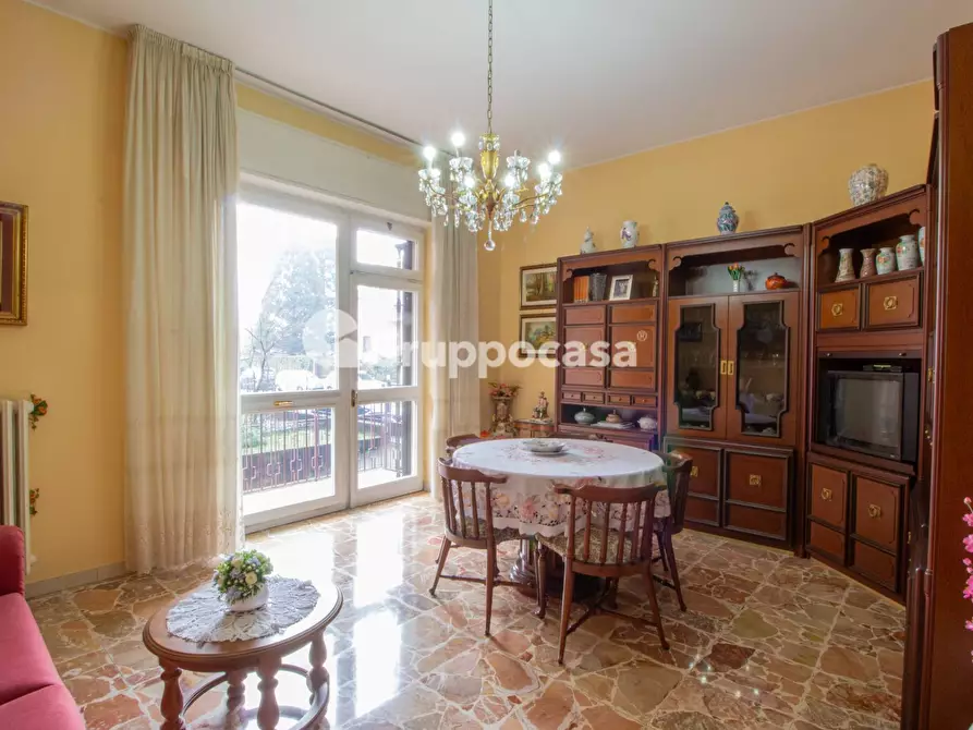 Immagine 2 di Appartamento in vendita  in via Palli 4 a Magenta