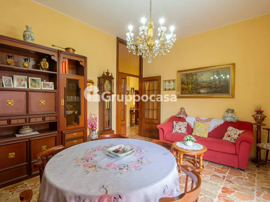 Immagine 3 di Appartamento in vendita  in via Palli 4 a Magenta