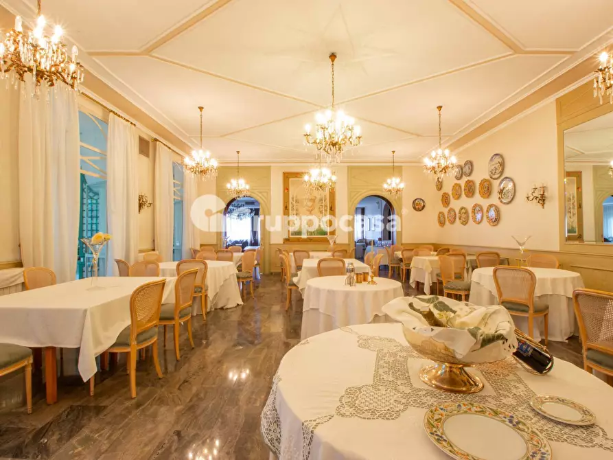 Immagine 8 di Palazzo in vendita  in Via A. Volta 3 a Bernate Ticino