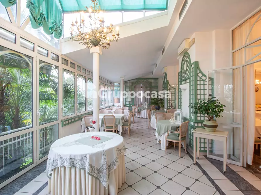 Immagine 12 di Palazzo in vendita  in Via A. Volta 3 a Bernate Ticino