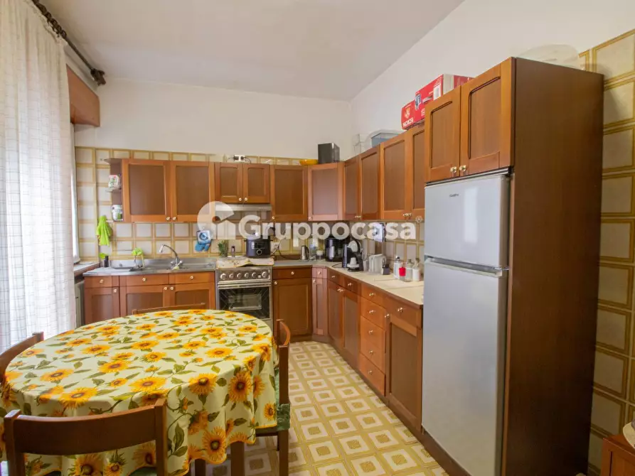 Immagine 35 di Palazzo in vendita  in Via A. Volta 3 a Bernate Ticino