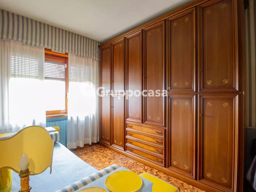 Immagine 39 di Palazzo in vendita  in Via A. Volta 3 a Bernate Ticino