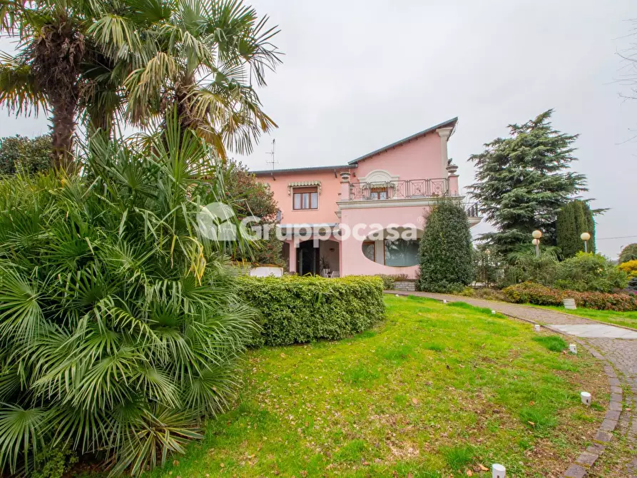 Immagine 47 di Palazzo in vendita  in Via A. Volta 3 a Bernate Ticino