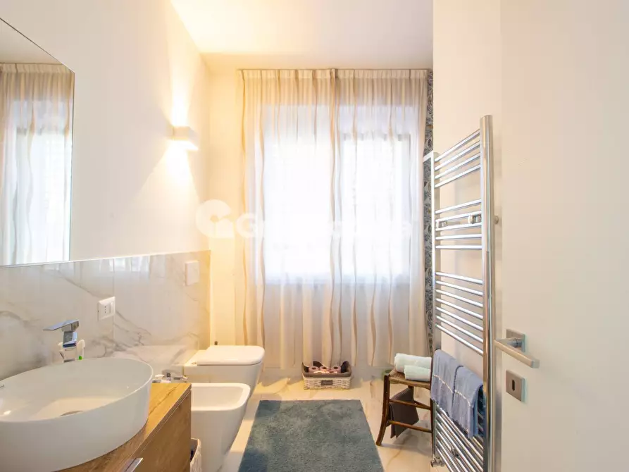 Immagine 24 di Villa in vendita  in Via Citterio 5 a Bernate Ticino