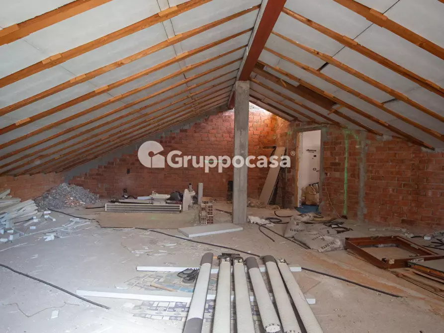 Immagine 24 di Locale commerciale in vendita  in via espinasse 90 a Magenta