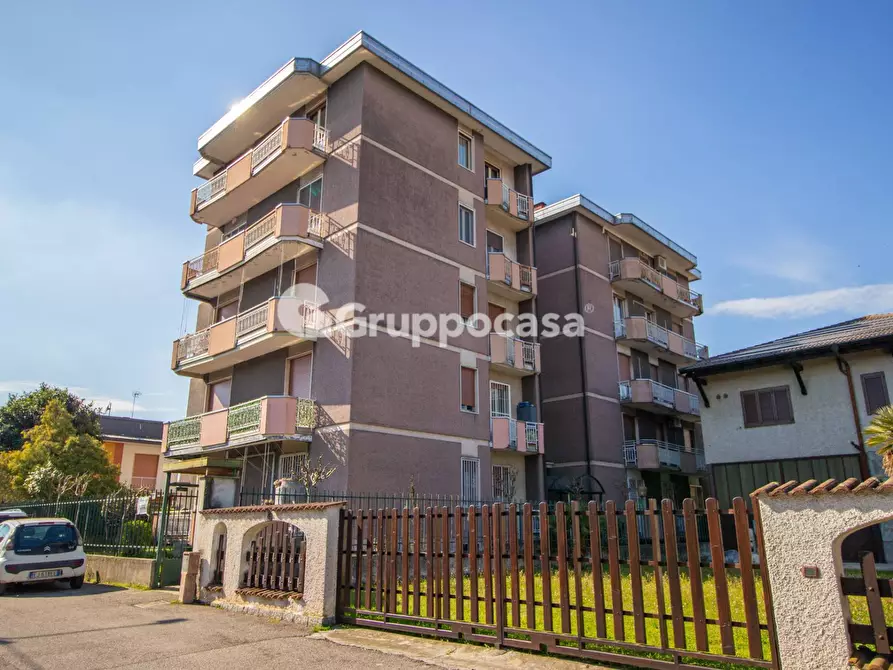 Immagine 2 di Appartamento in vendita  in via Enrico Fermi 6 a Bernate Ticino