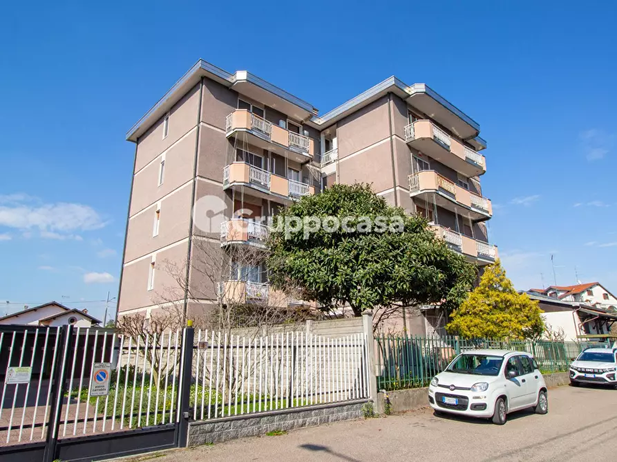 Immagine 3 di Appartamento in vendita  in via Enrico Fermi 6 a Bernate Ticino