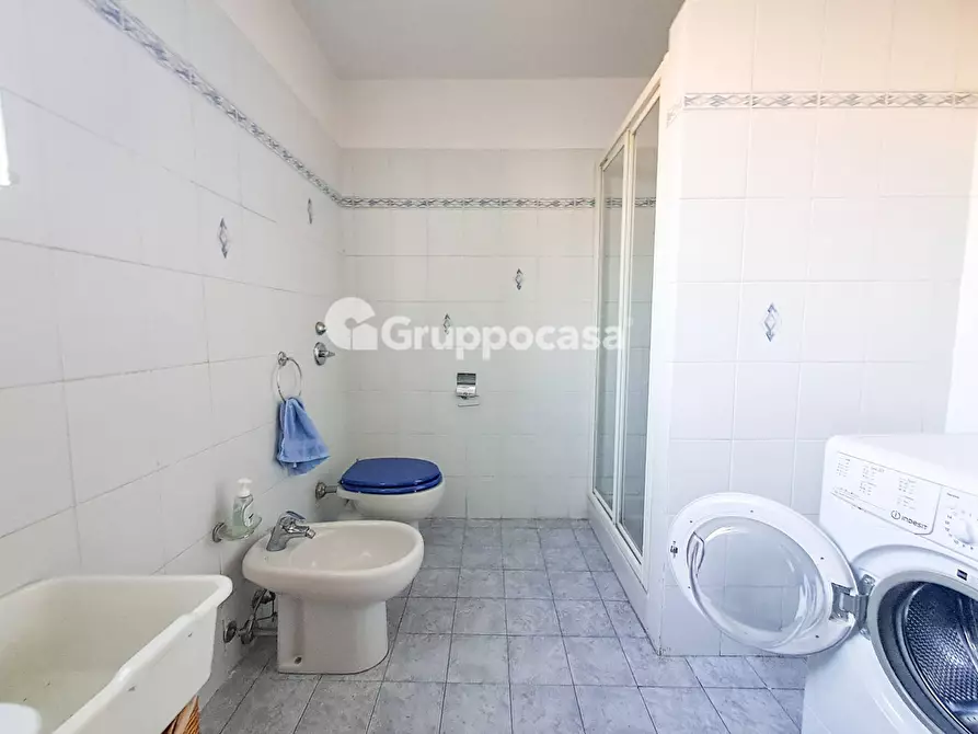 Immagine 30 di Villa in vendita  in Strada Robecco 10 a Magenta