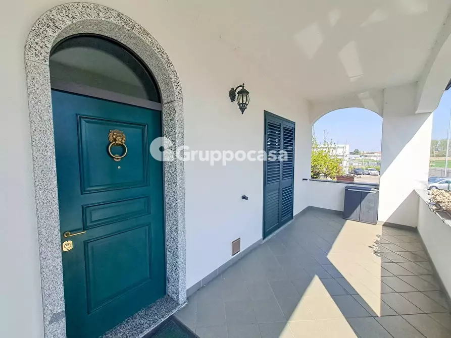 Immagine 12 di Villa in vendita  in Strada Robecco 10 a Magenta