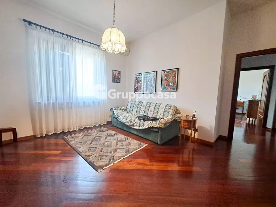 Immagine 19 di Villa in vendita  in Strada Robecco 10 a Magenta