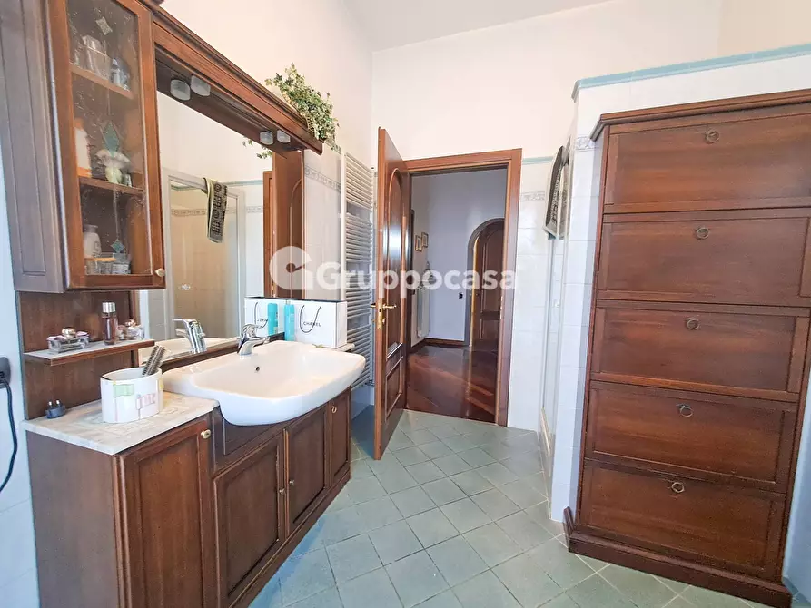 Immagine 21 di Villa in vendita  in Strada Robecco 10 a Magenta