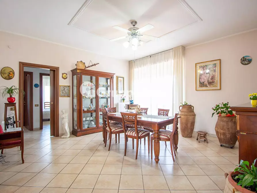 Immagine 2 di Appartamento in vendita  in Via Cavalieri di Vittorio Veneto 1 a Robecco Sul Naviglio