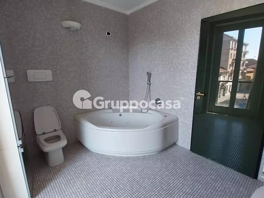 Immagine 23 di Ufficio in affitto  in Via IV Giugno 32 a Magenta