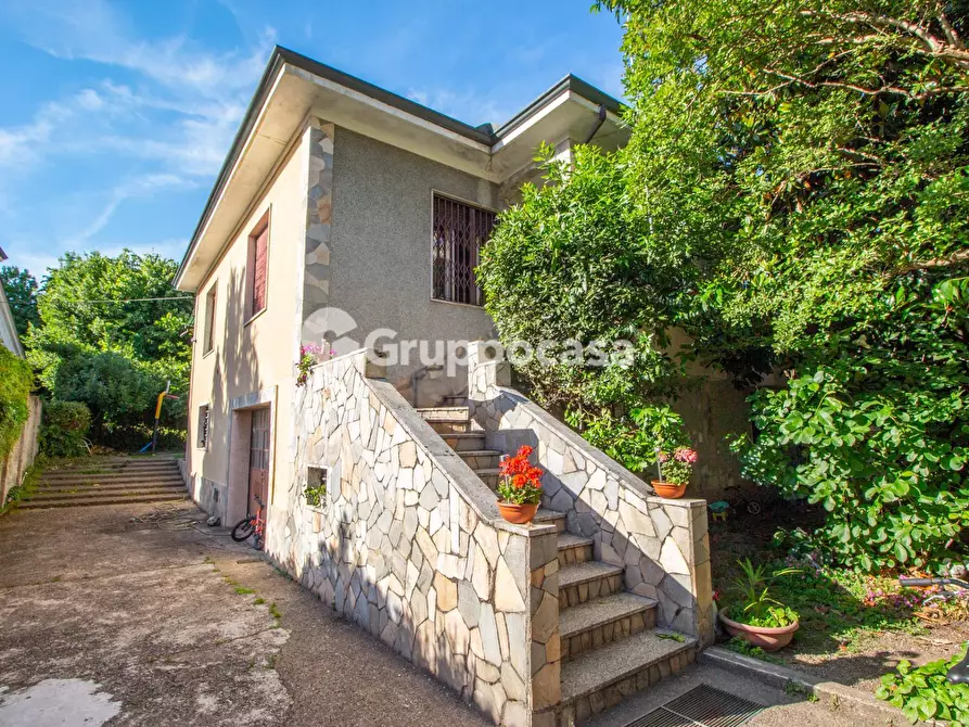 casa indipendente in vendita a Magenta