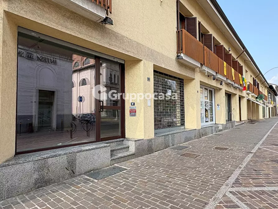 Immagine 17 di Locale commerciale in affitto  in Via Roma 58 a Magenta