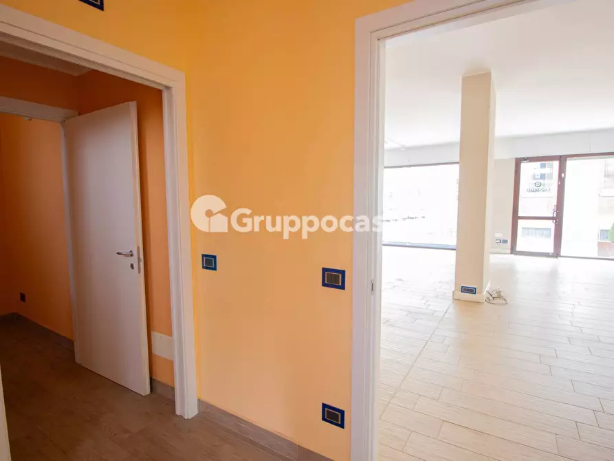 Immagine 9 di Locale commerciale in affitto  in Via Roma 58 a Magenta