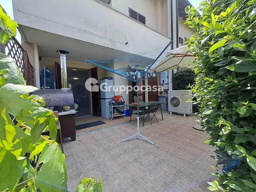 Immagine 10 di Villetta a schiera in vendita  in Via Cler 170 a Magenta