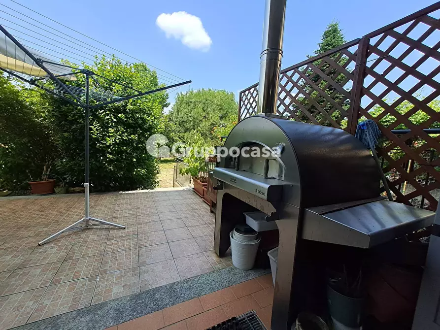 Immagine 12 di Villetta a schiera in vendita  in Via Cler 170 a Magenta