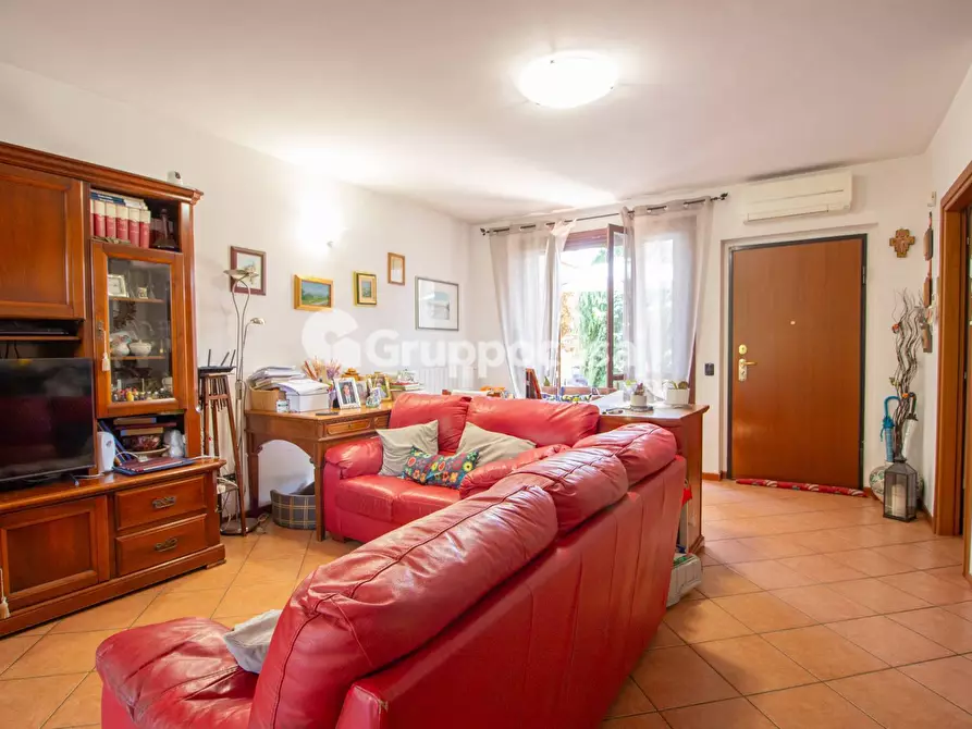 Immagine 4 di Villetta a schiera in vendita  in Via Cler 170 a Magenta