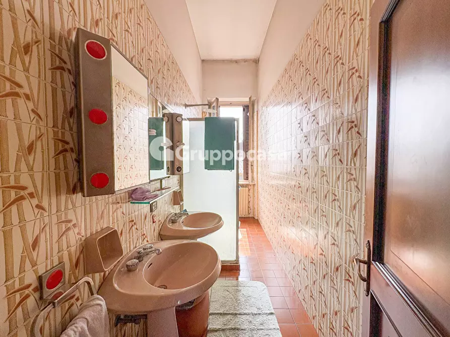 Immagine 19 di Villa in vendita  in Via Roma 60 a Bernate Ticino