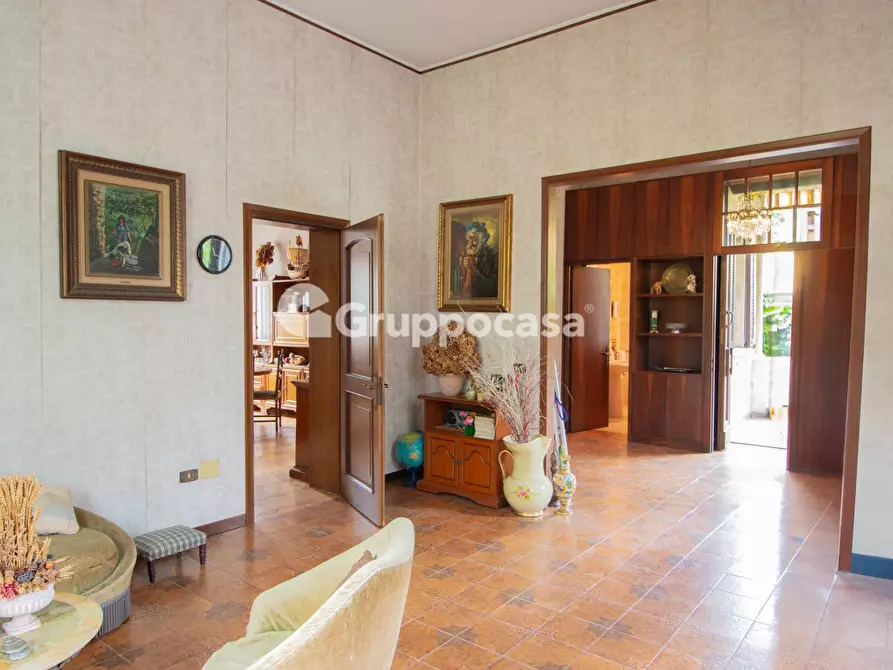 Immagine 6 di Villa in vendita  in Via Roma 60 a Bernate Ticino